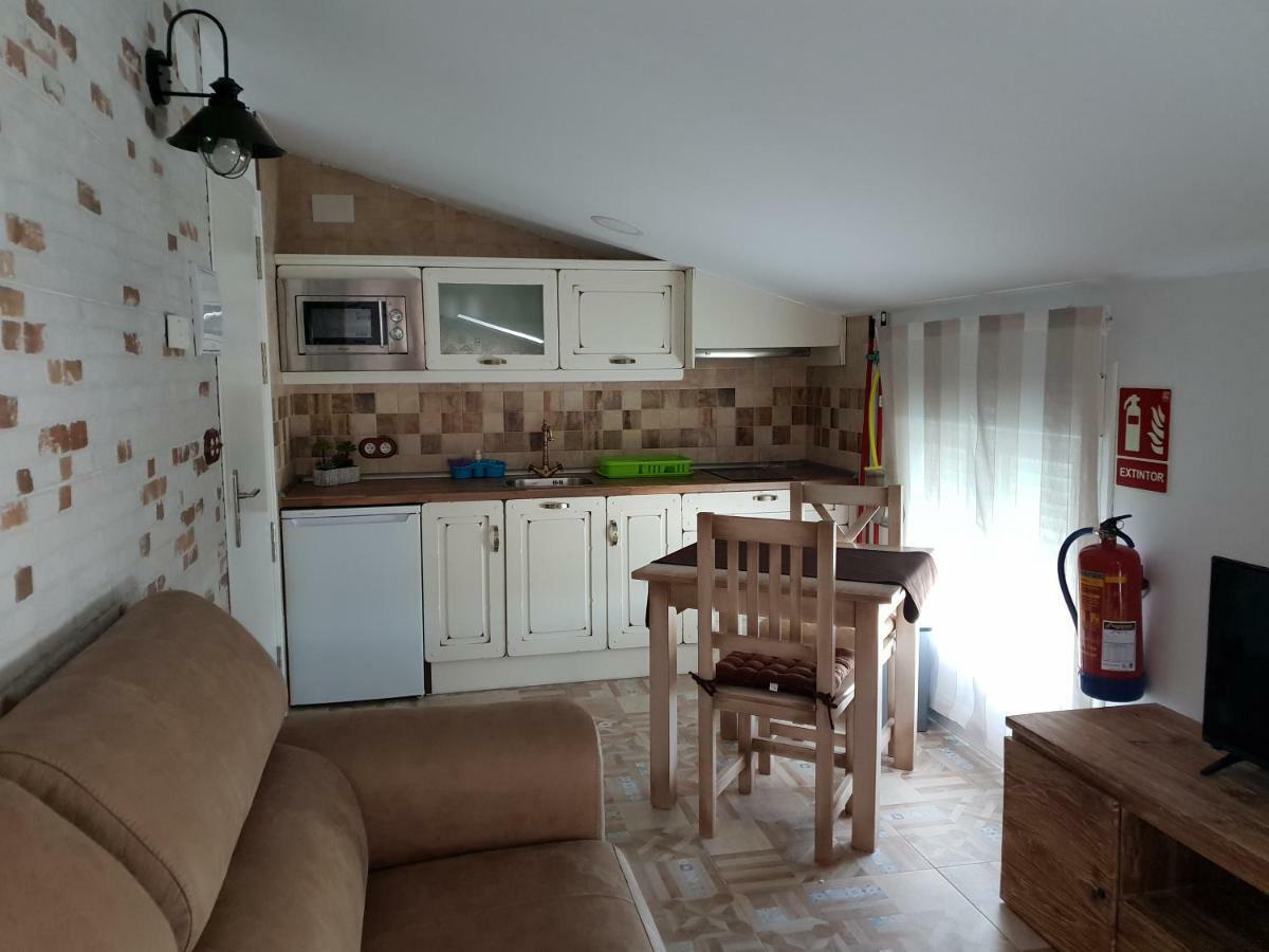 Apartamentos Hostal Cabanas Carboneras de Guadazaon Bagian luar foto