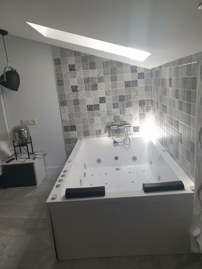 Apartamentos Hostal Cabanas Carboneras de Guadazaon Bagian luar foto